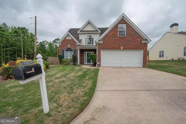 10 Greens CT, Newnan, GA 30265