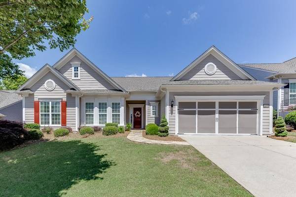 6475 Autumn Crest LN, Hoschton, GA 30548