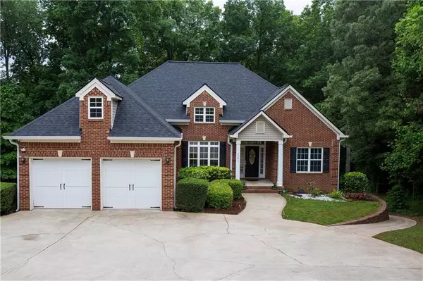 241 Emily CIR, Villa Rica, GA 30180