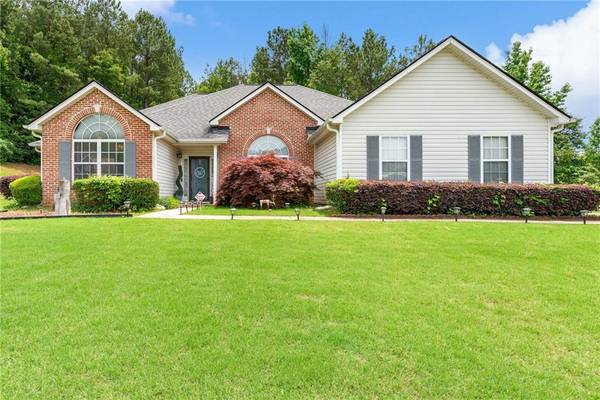 2070 Winding Crossing TRL, Fairburn, GA 30213