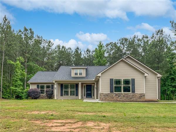 44 Esther DR,  Grantville,  GA 30220