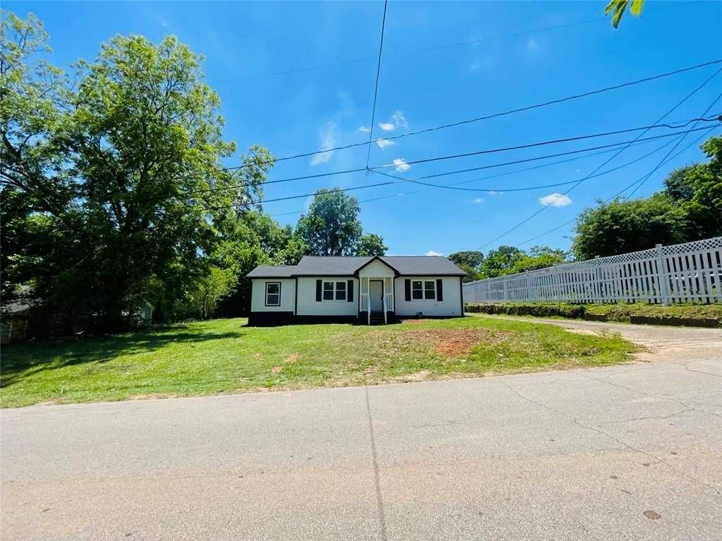 106 First ST, Gainesville, GA 30504