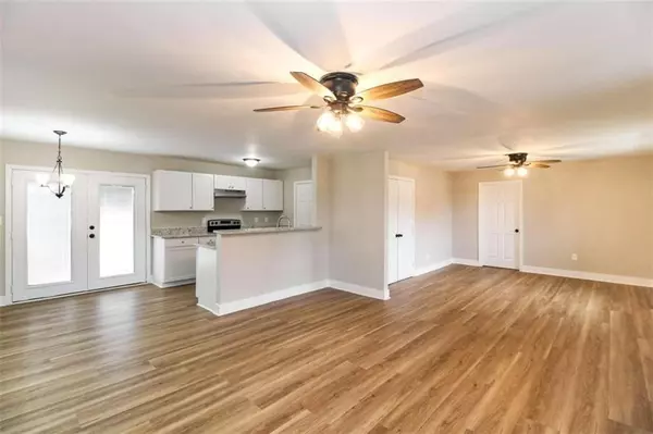 Barnesville, GA 30204,423 Collier DR