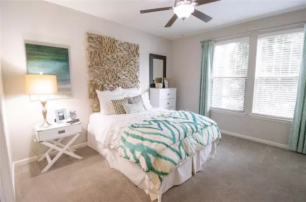 Canton, GA 30114,30 Laurel Canyon Village CIR #04304