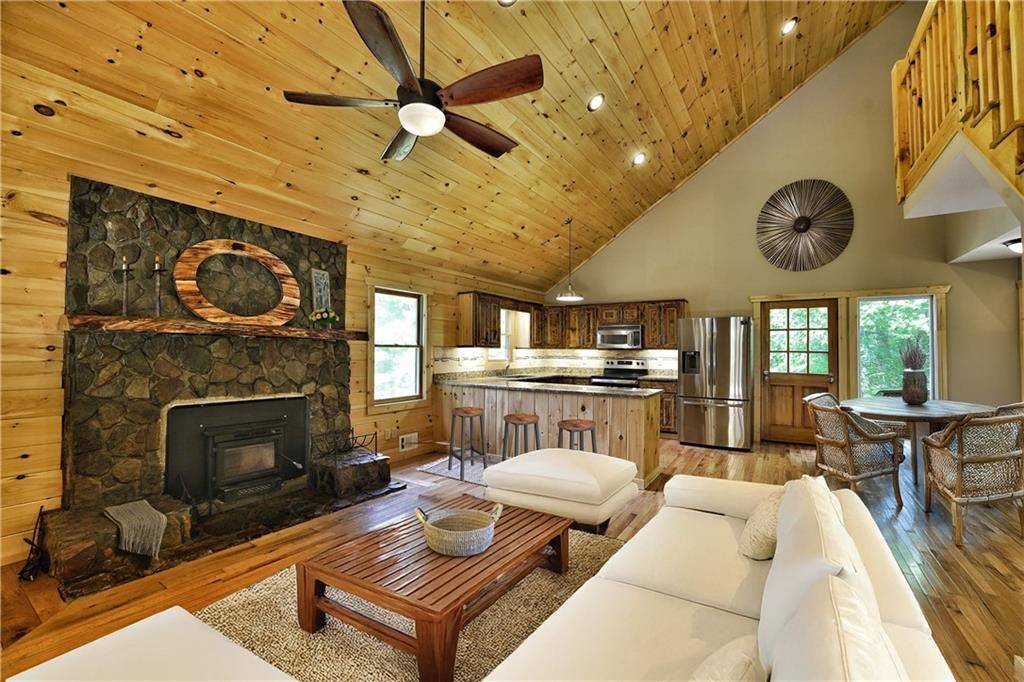 Ellijay, GA 30536,989 New Liberty RD