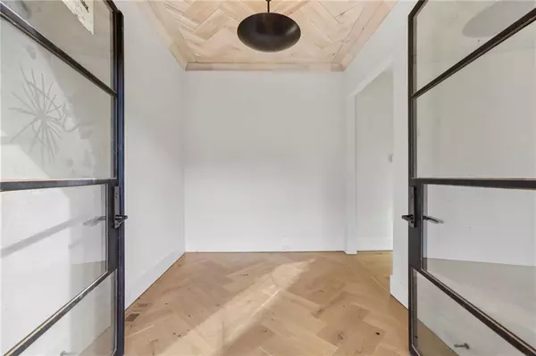 Atlanta, GA 30342,825 Kenry CT