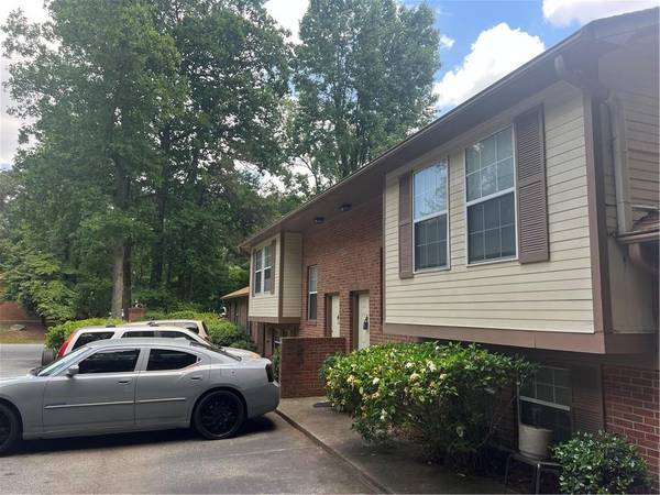 1202 Natchez TRCE SW,  Marietta,  GA 30008