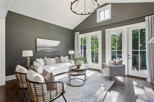 Atlanta, GA 30339,210 Abbington River LN