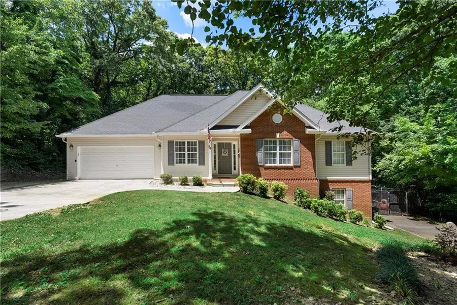 24 Timberwood DR SE, Silver Creek, GA 30173