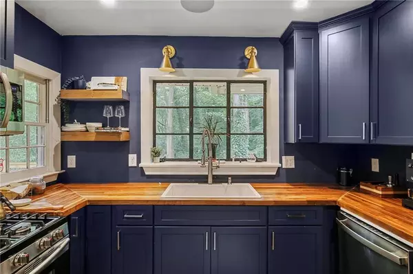 123 Willow Lane Decatur, GA 30030