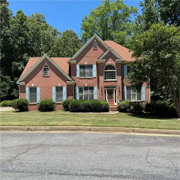 227 Scenic View LN, Stone Mountain, GA 30087