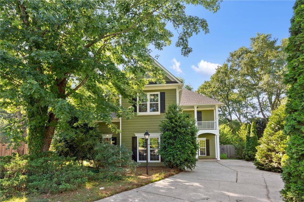 1319 Crescentwood LN, Decatur, GA 30032