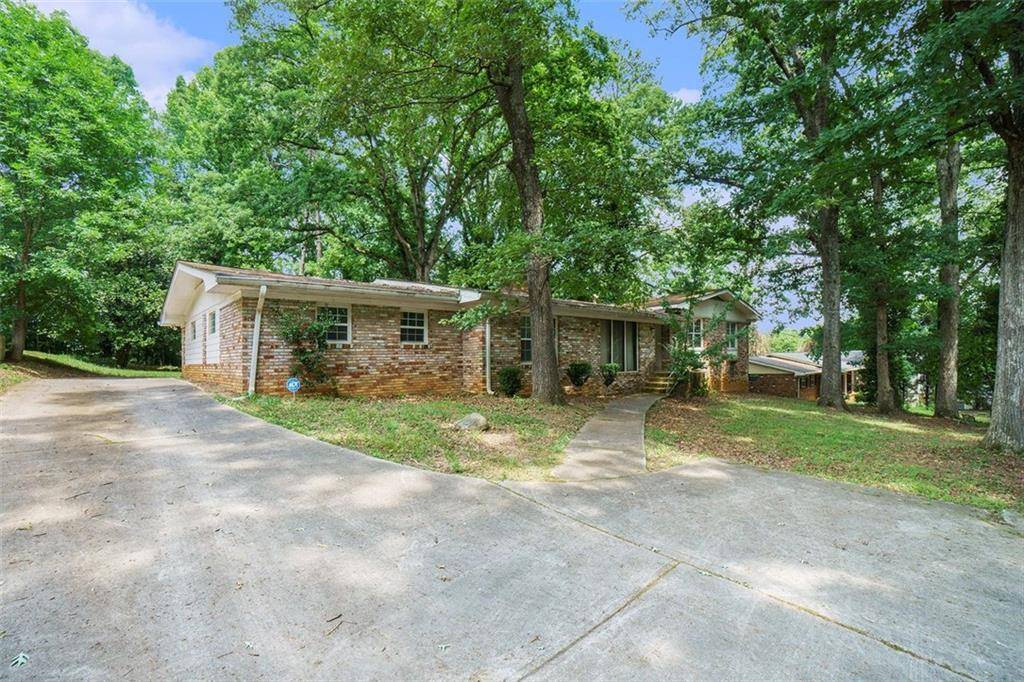 4015 Cascade RD,  Atlanta,  GA 30331