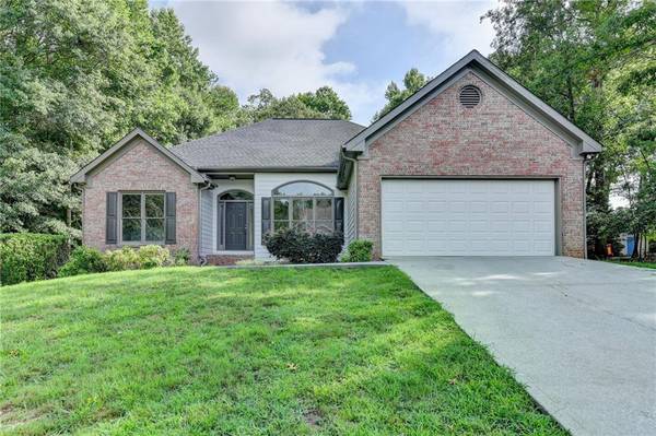 3232 Beech Hollow Court, Loganville, GA 30052