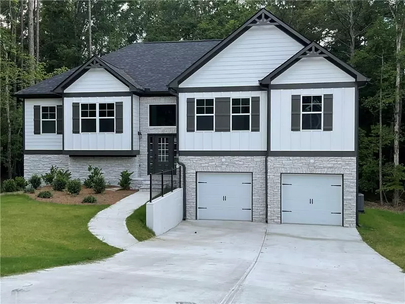 3126 Sweetbriar Dr, Villa Rica, GA 30180