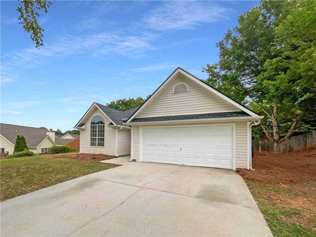 1730 Live Oak LN,  Hampton,  GA 30228