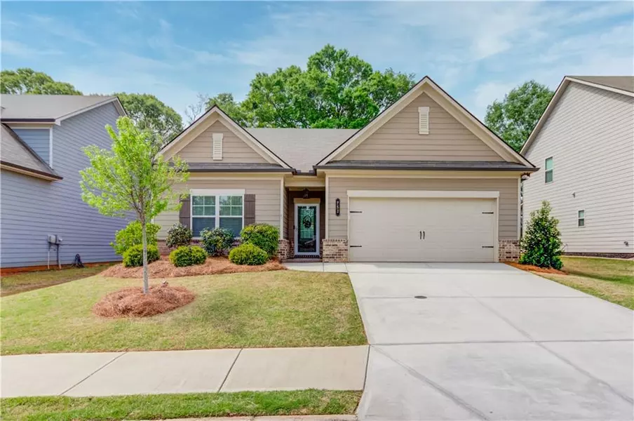 752 Brighton Park CIR, Hoschton, GA 30548