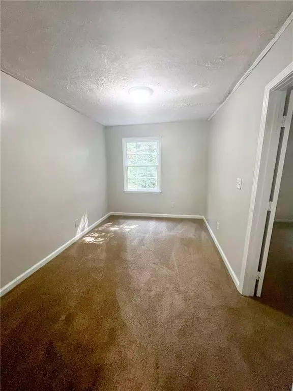 Atlanta, GA 30310,1724 Lisbon DR