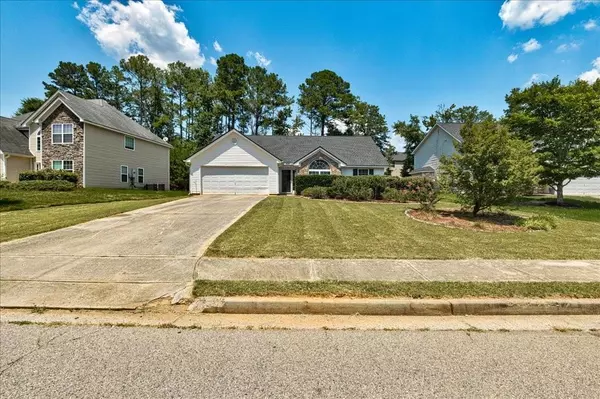 Hampton, GA 30228,1013 Bluecoat CIR