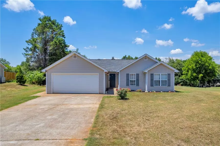 4678 Turning Leaf DR, Gillsville, GA 30543