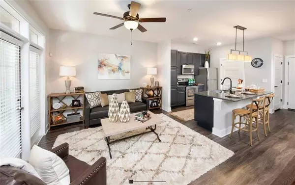 Atlanta, GA 30309,222 Colonial Homes DR #2335
