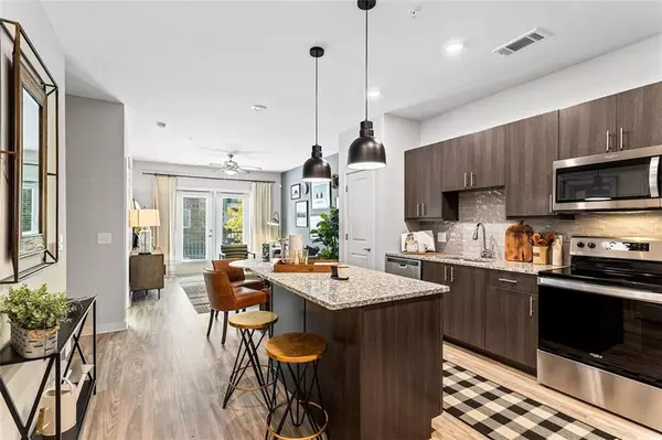 Tucker, GA 30084,2190 Northlake Pkwy #2318