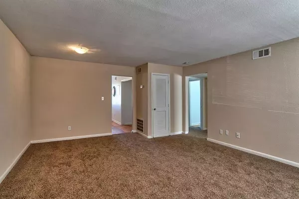 Smyrna, GA 30082,300 Hurt RD #2607