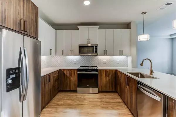 Woodstock, GA 30188,1003 Ridgewalk Parkways #2211