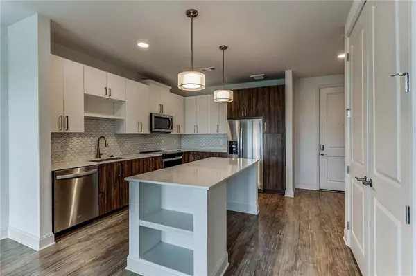 Woodstock, GA 30188,1003 Ridgewalk Parkways #2211