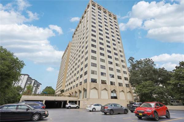 2479 Peachtree RD NE #1712,  Atlanta,  GA 30305