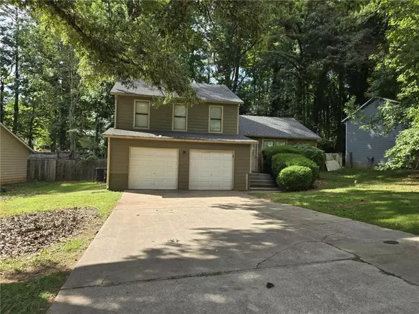 792 Greenhedge DR, Stone Mountain, GA 30088