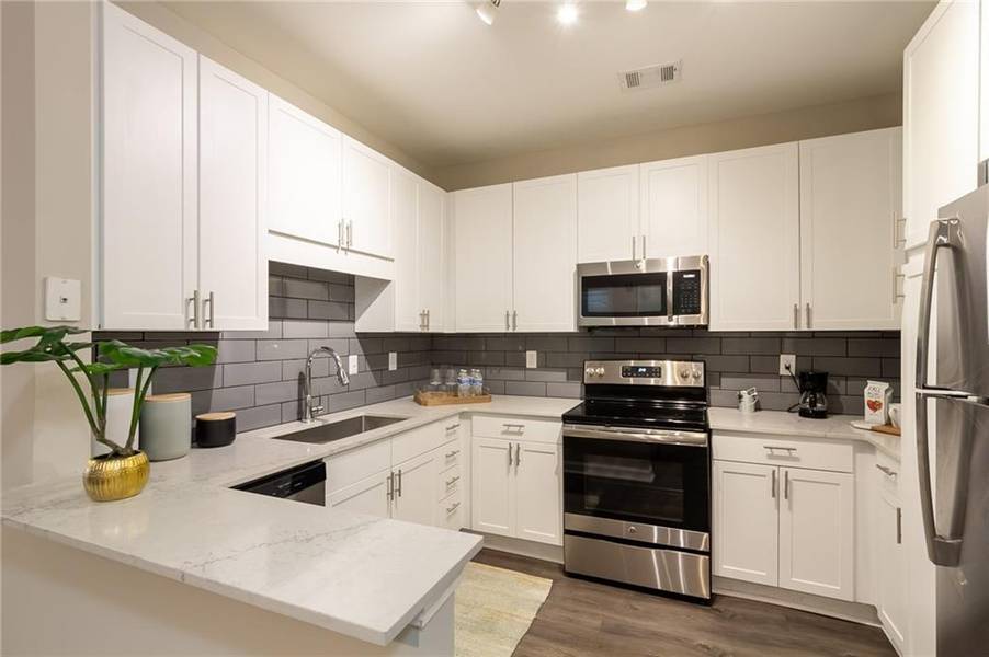 433 Highland AVE #01-1216, Atlanta, GA 30312