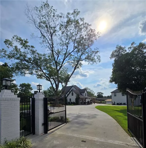 3898 Ridge RD, Buford, GA 30519