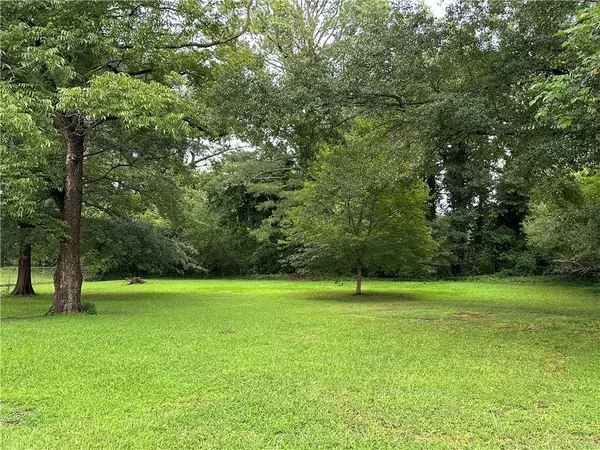 Smyrna, GA 30082,3618 Lakeshore DR SW