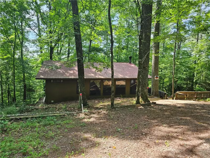 671 Amber LN, Ellijay, GA 30540