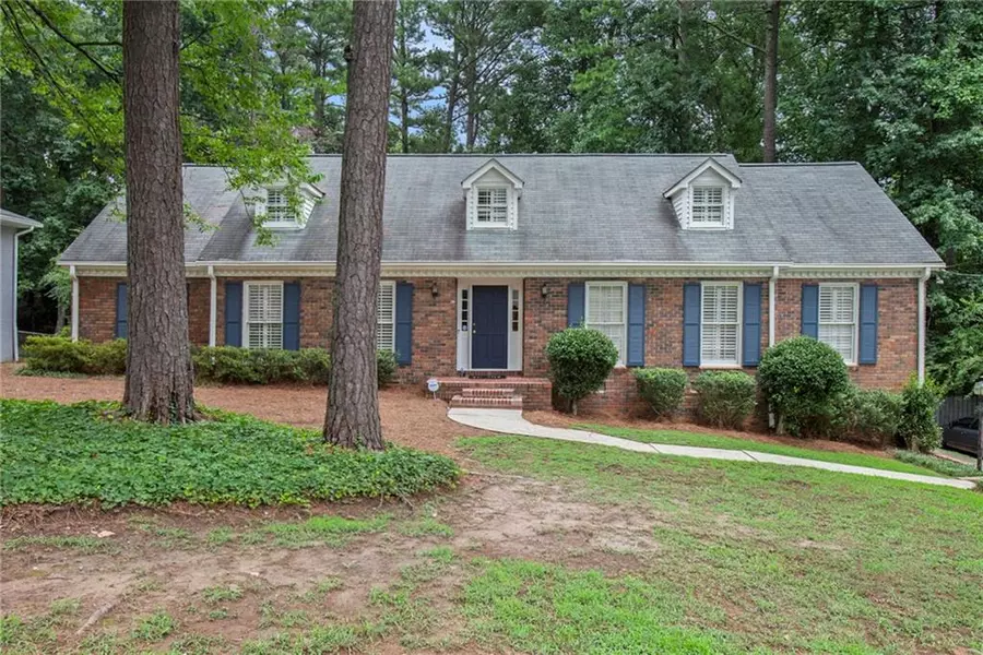 5513 N Peachtree RD, Dunwoody, GA 30338