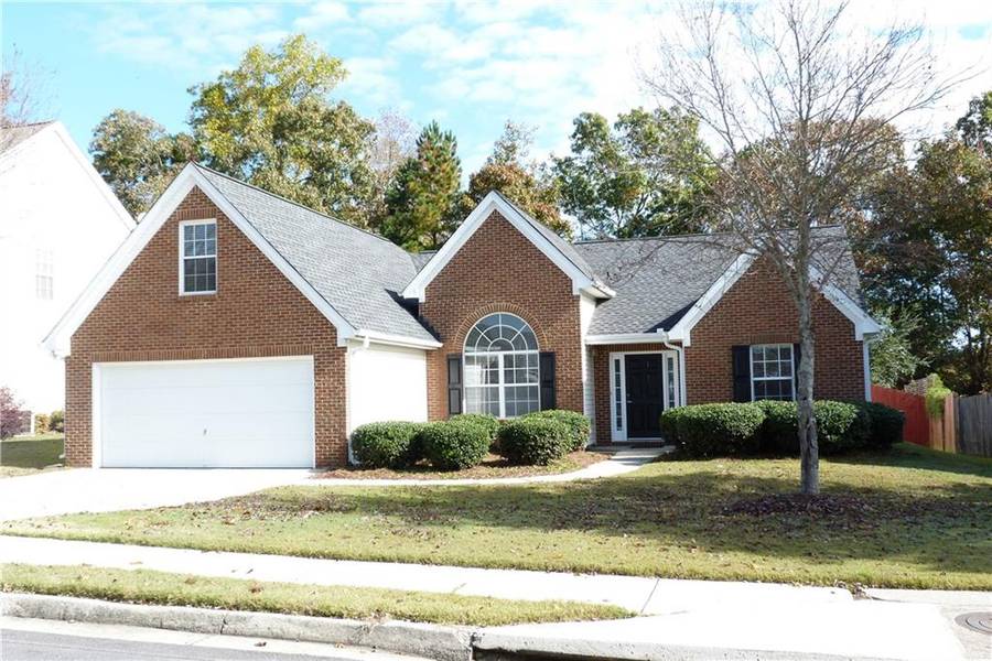 3690 Crescent Walk LN, Suwanee, GA 30024