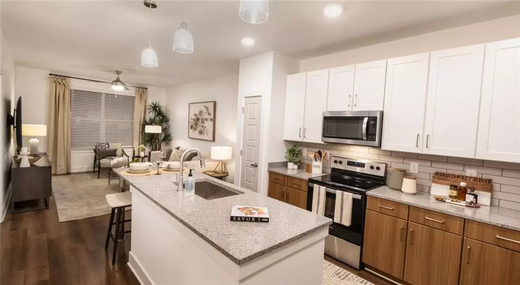 Stone Mountain, GA 30087,5141 Stone Mountain HWY #1311