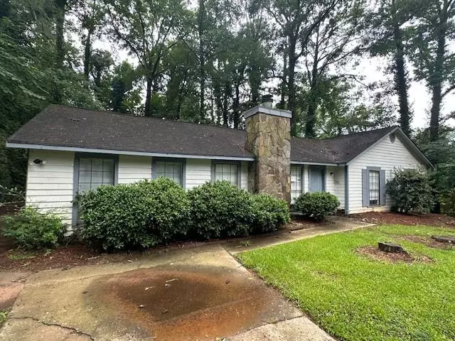 1490 Diplomat DR, Riverdale, GA 30296