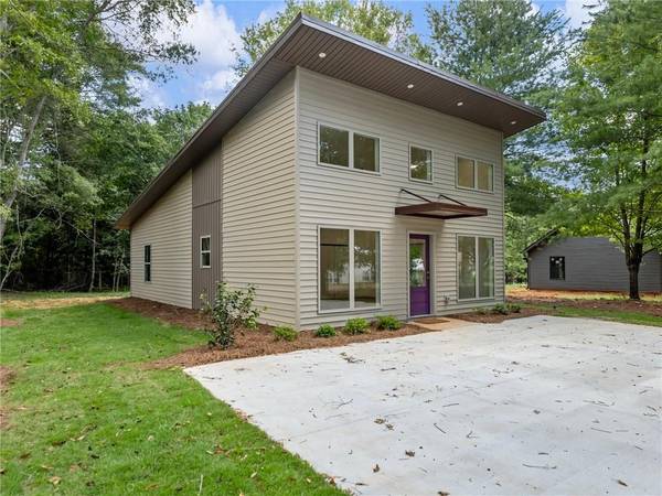 8089 Beachwood DR, Murrayville, GA 30564