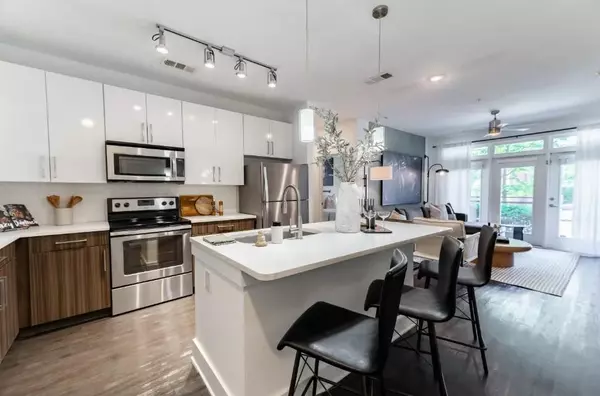 Atlanta, GA 30318,1220 Mecaslin ST NW #3458