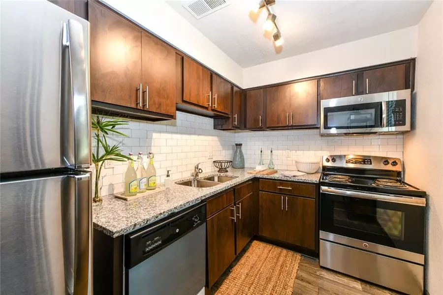501 N River Pkwy #2015, Atlanta, GA 30350