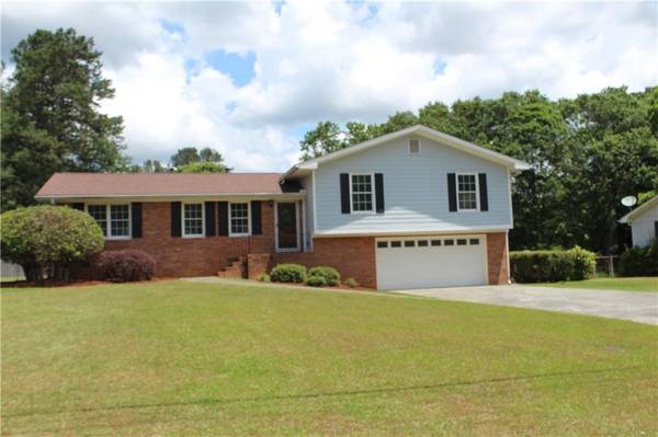 2920 MOUNTAIN BREEZE RD, Marietta, GA 30064