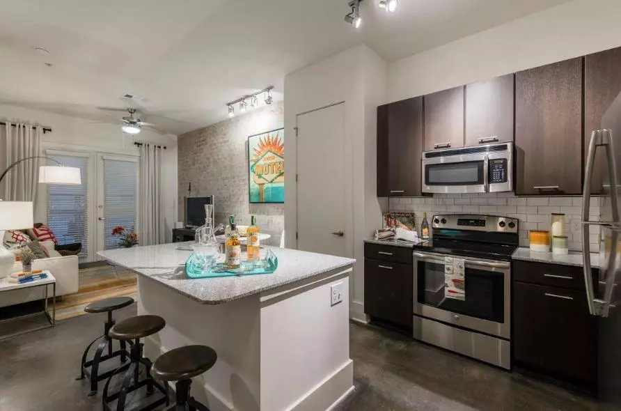 1391 Collier RD NW #2211, Atlanta, GA 30318