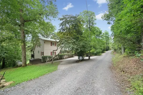 Ellijay, GA 30536,363 LICKLOG RD