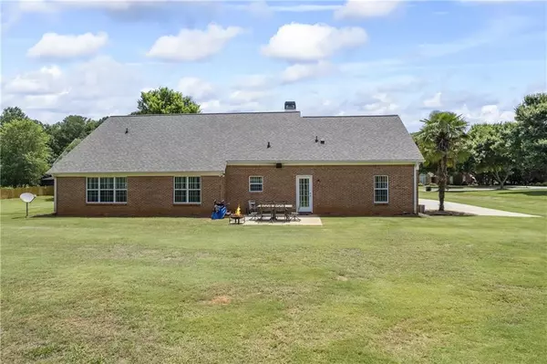 Bogart, GA 30622,1051 Solitaire CT