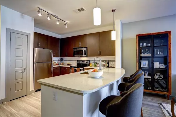 Alpharetta, GA 30009,1213 Avalon BLVD #2408