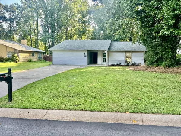 Norcross, GA 30093,1381 Country Downs DR