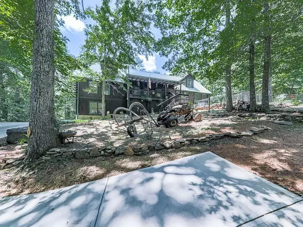 White, GA 30184,13 Wolf Cliff RD NE