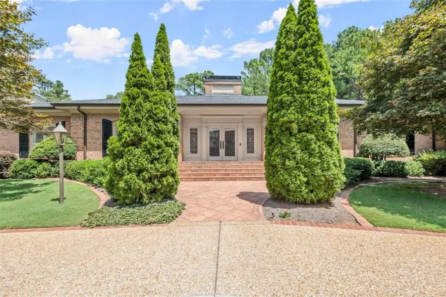 596 E Lake DR, Gainesville, GA 30506